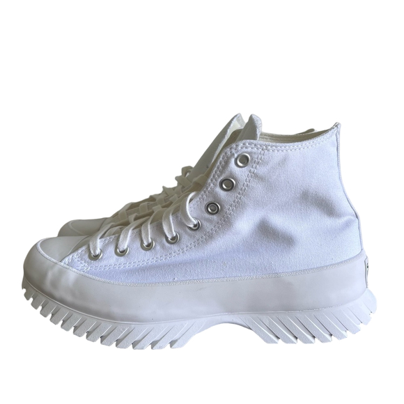 Converse Chuck Taylor All Star Lugged Hi 2.0 White Unisex Shoe Size 9.5 or 11.5